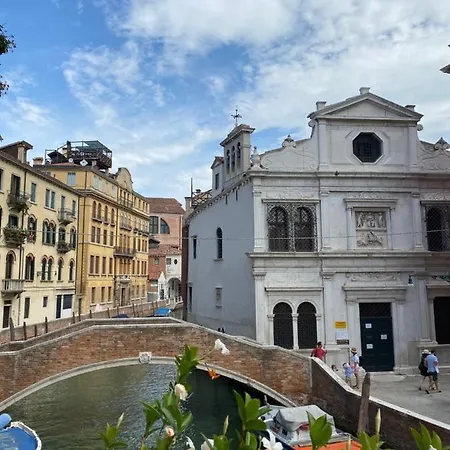 Luxury Venetian 3356